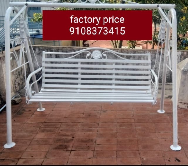 Iron Modern Swing For Garden Jhula