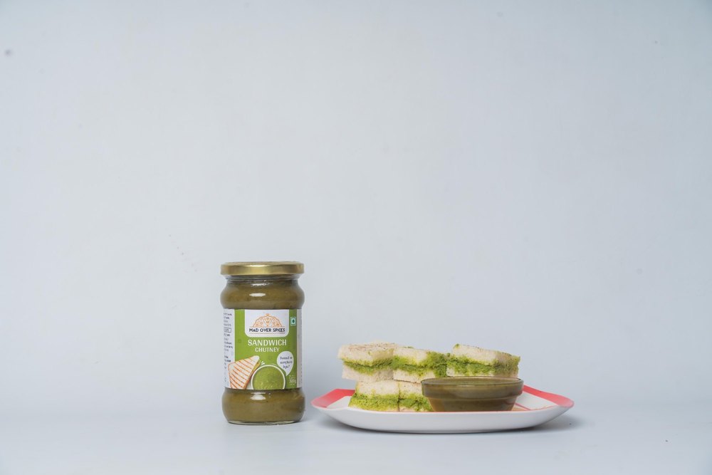 Carton Green Sandwich Chutney, Packaging Type: Jar