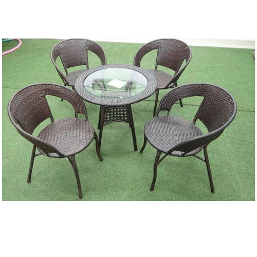 Smart Seating Modern Garden Chair With Center Table, Seating Capacity: 4