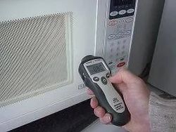 Microwave Oven Leak Detector