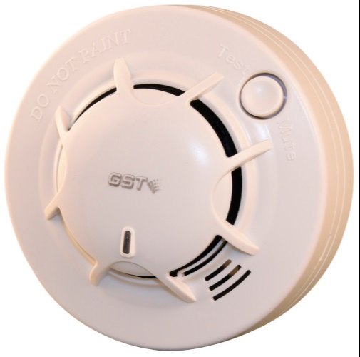 White GST Conventional Smoke Detector C 9102 for Office Buildings