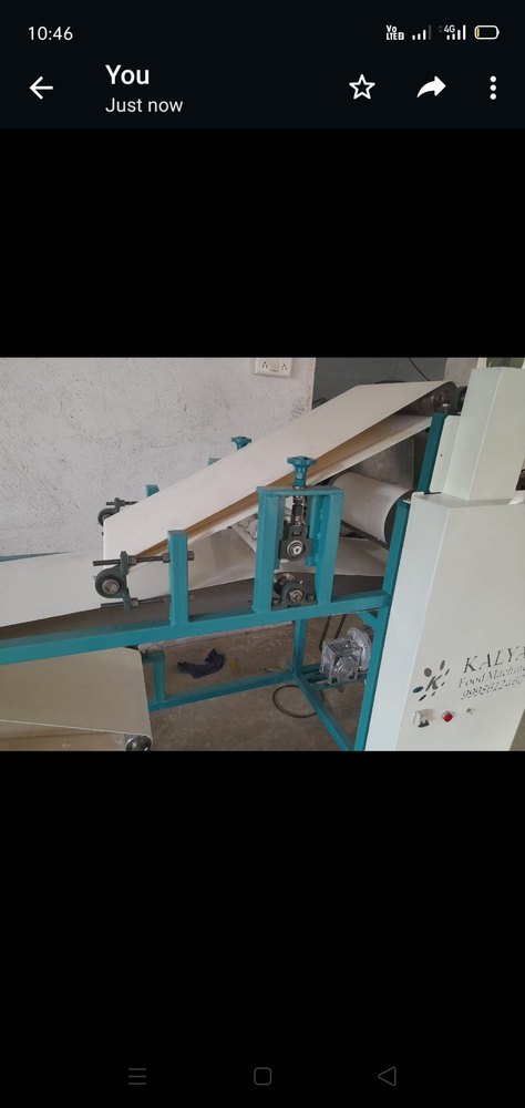 Semi-Automatic Momo Sheet Making Machine, Capacity: 2000-5000 Piece Per Hour