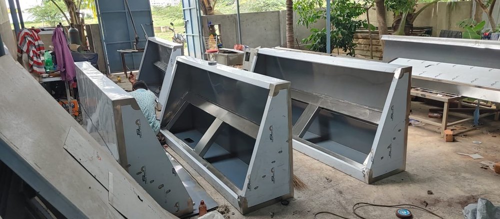 Rectangular Inland & Wall Mount Commercial Kitchen Chimney