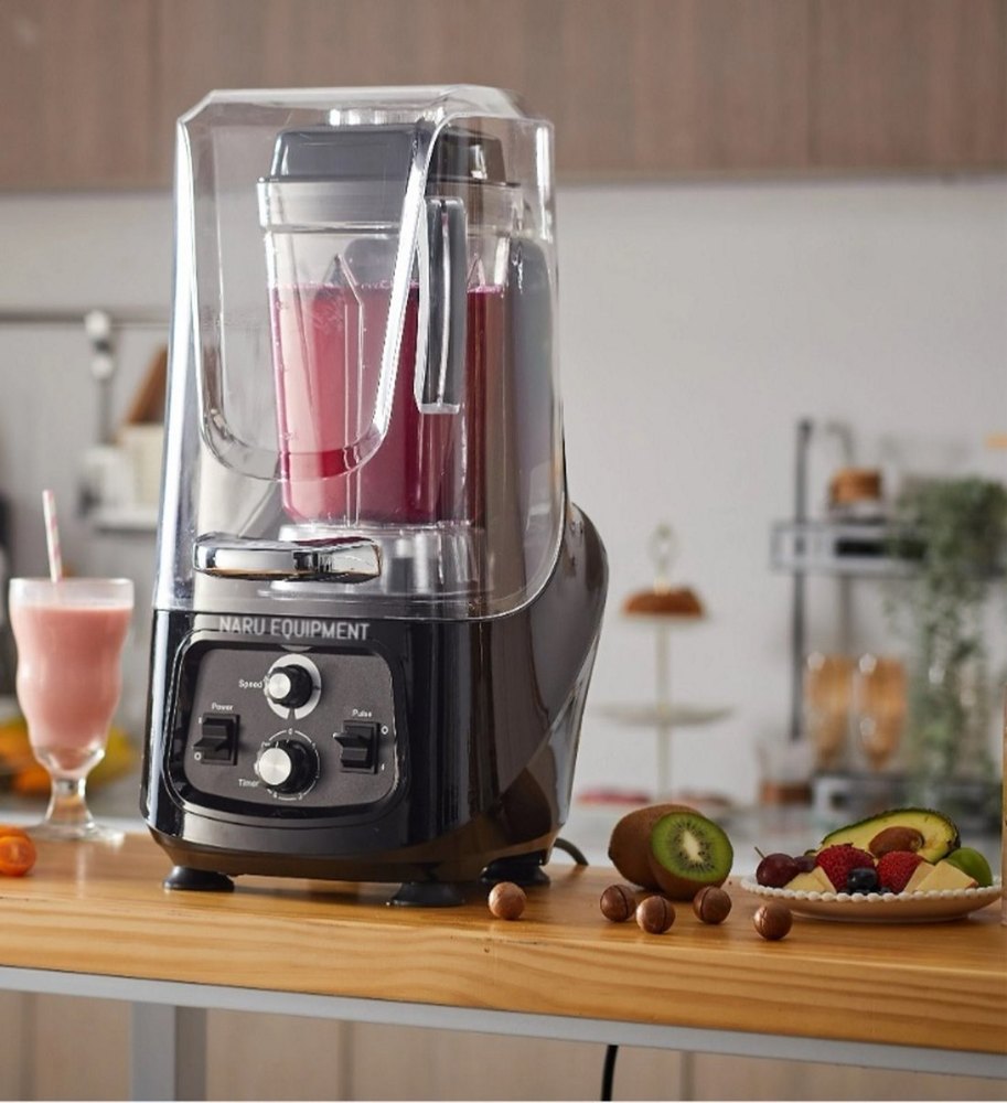 1650 Watts Celfrost Blender with Sound Enclosure, Capacity: 2 Litres