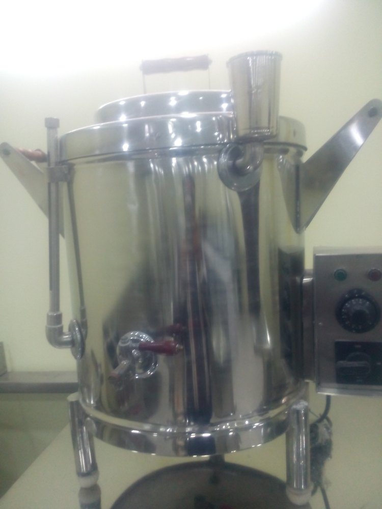 Stainless Steel Round Milk Dispenser, Milk Bucket Capacity: 10 Liters