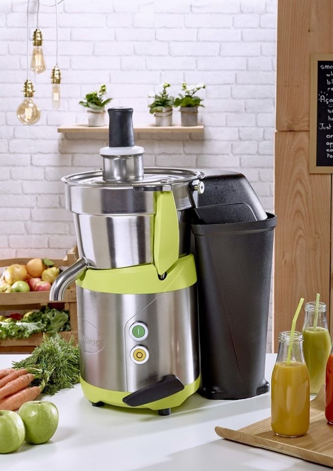 Santos Juicer With Easy Clean, Capacity: 5