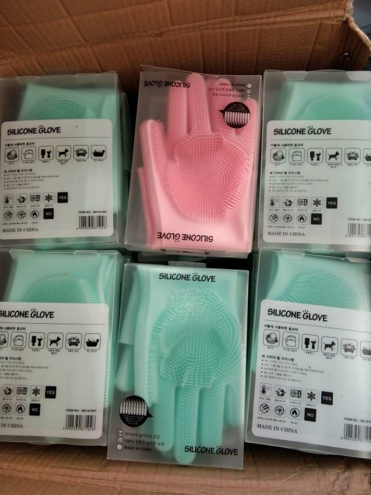 Silicone Hand Gloves, Design/Pattern: Plain, Size: M