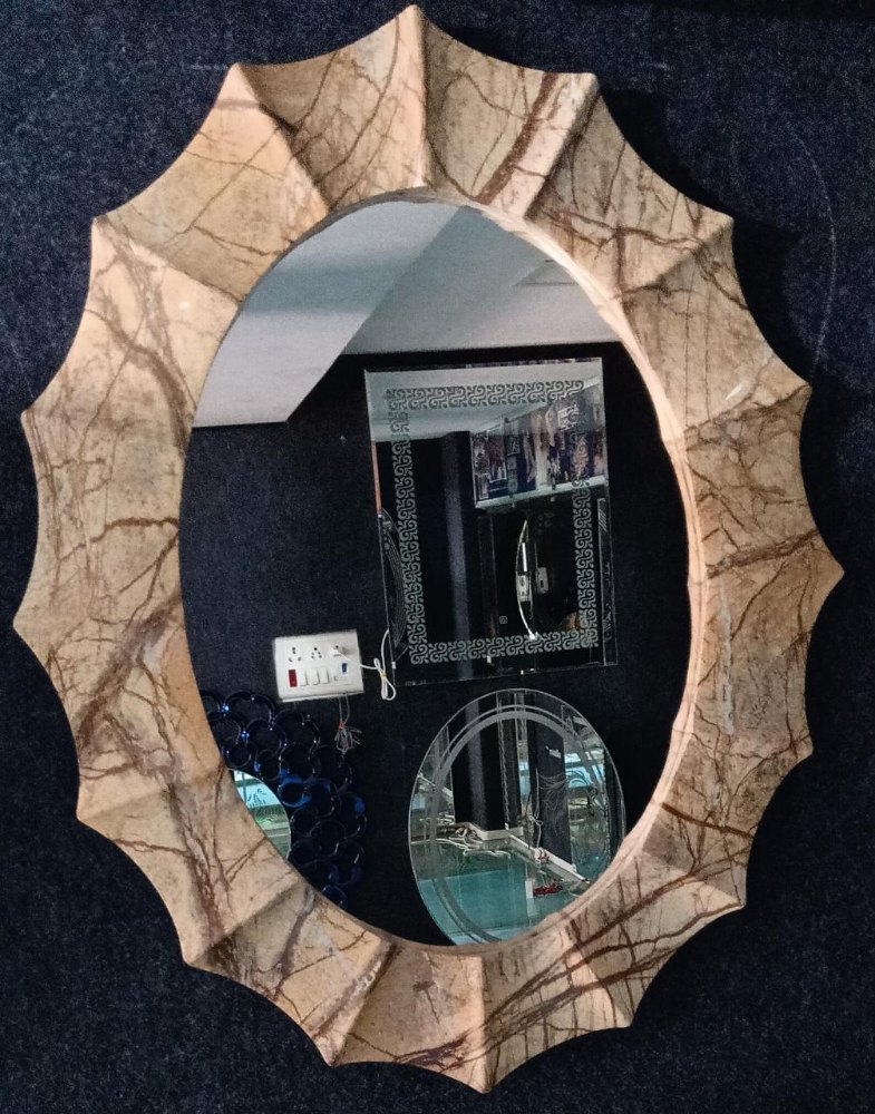 Glossy Designer Glass Mirror, For Bathroom