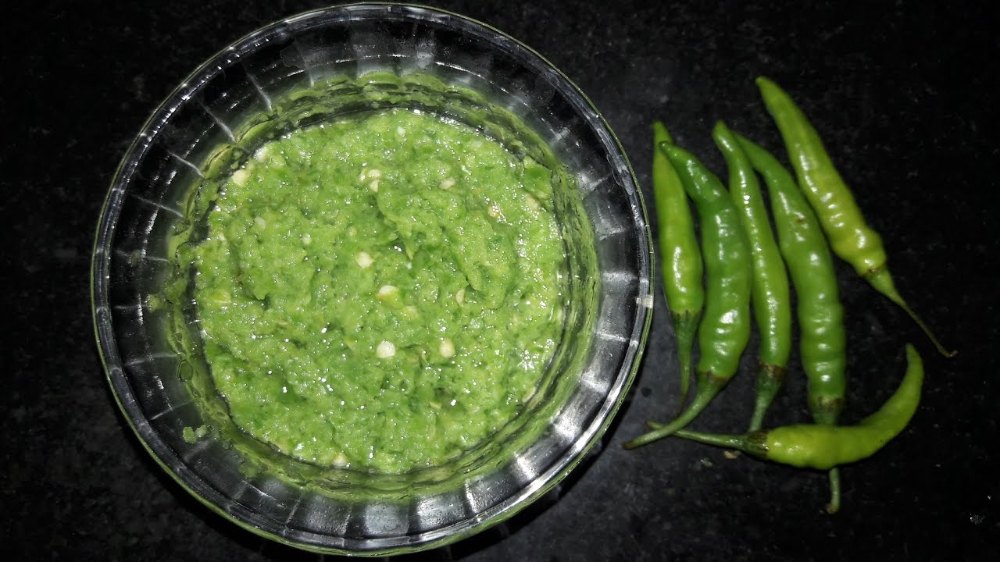 Aayush Food 6 Month Green Chilli Paste, Packaging Type: Jar