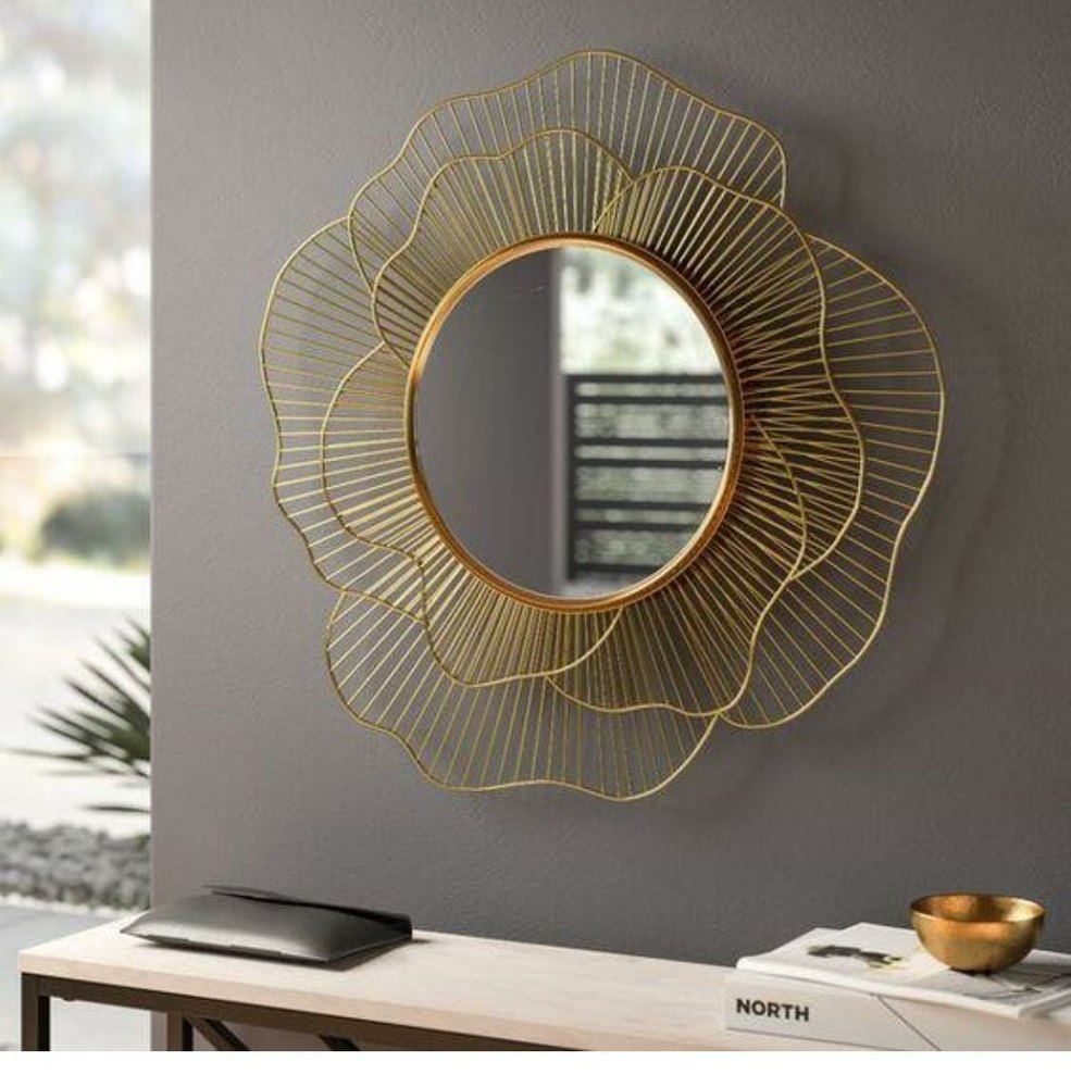 Iron And Glass Polished Metal Wall Mirror, For Home, Mirror Shape: Round