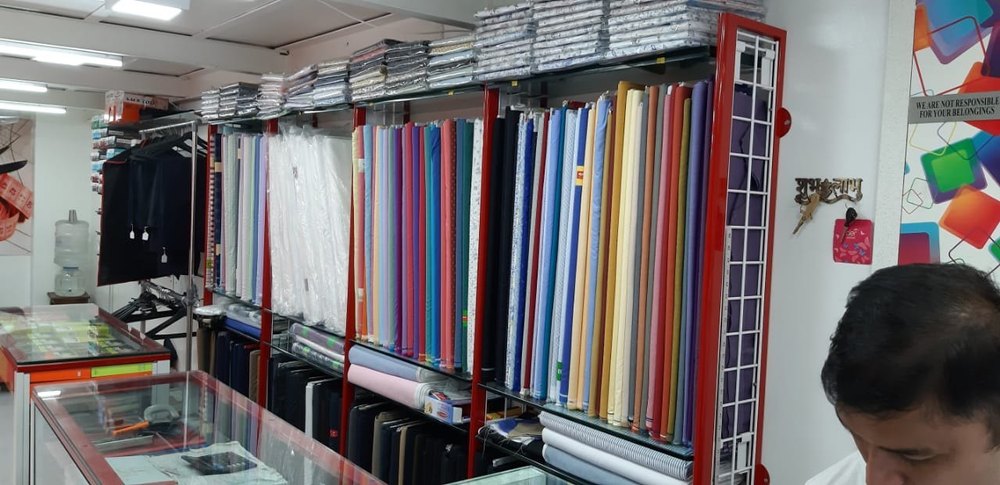 MS Powder Coated Polished Partition Pillar