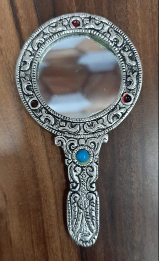 Brass Round Silver Plated Hand Mirror, For Professional