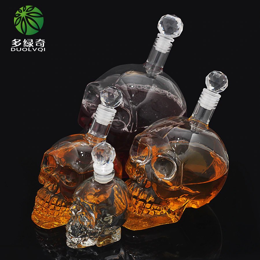 550 ml Vodka Bottle with Crystal Head Skull