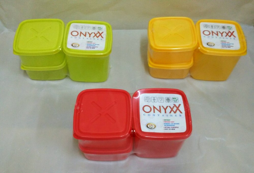 RENOLD Red and Yellow Plastic Gift Sets