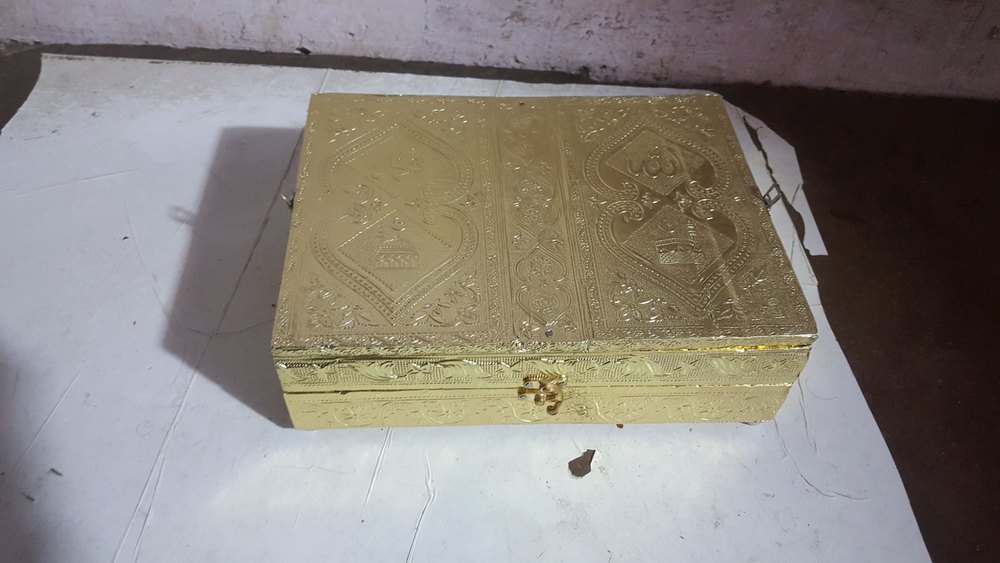 metal finishing Golden Holy Quran Box, For gift, Size: 9+12+3\'\'