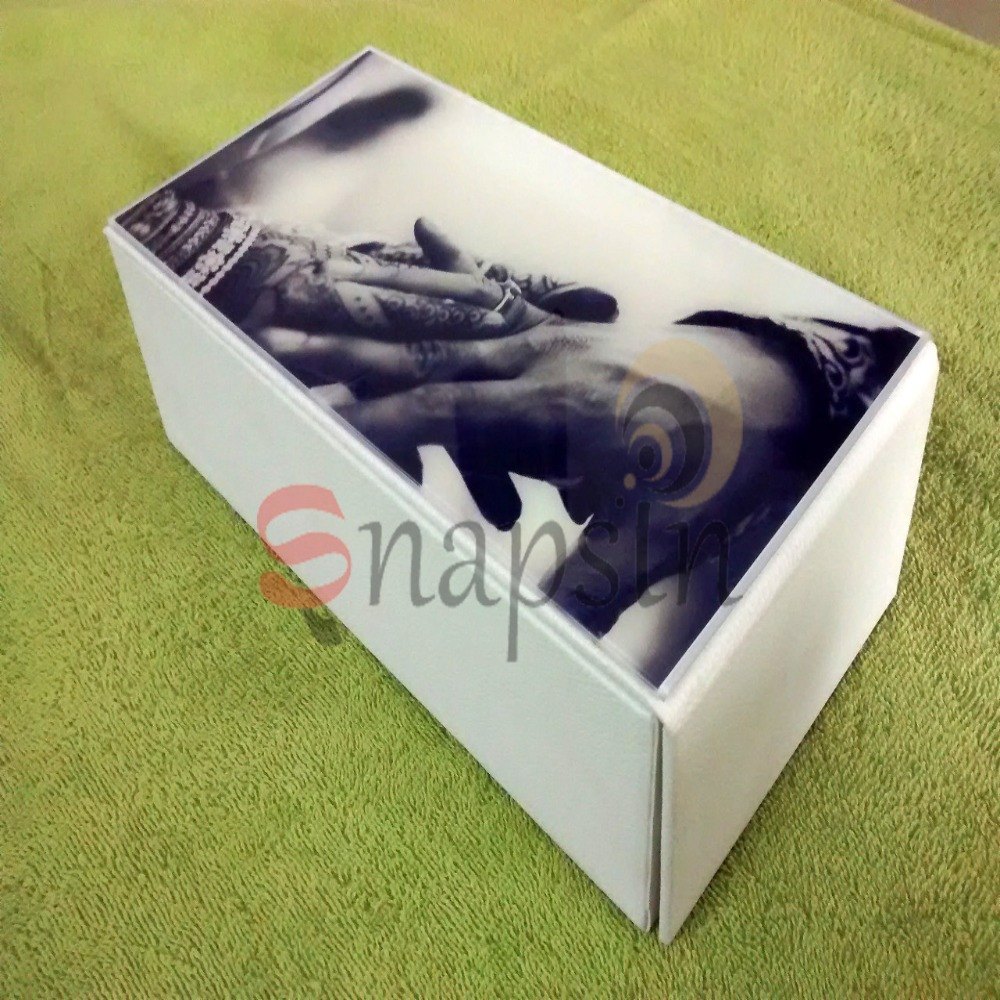 White And Black Acrylic Leather Return Gift Box, 9 X 4.5 X 3 Inch (l X B X H)