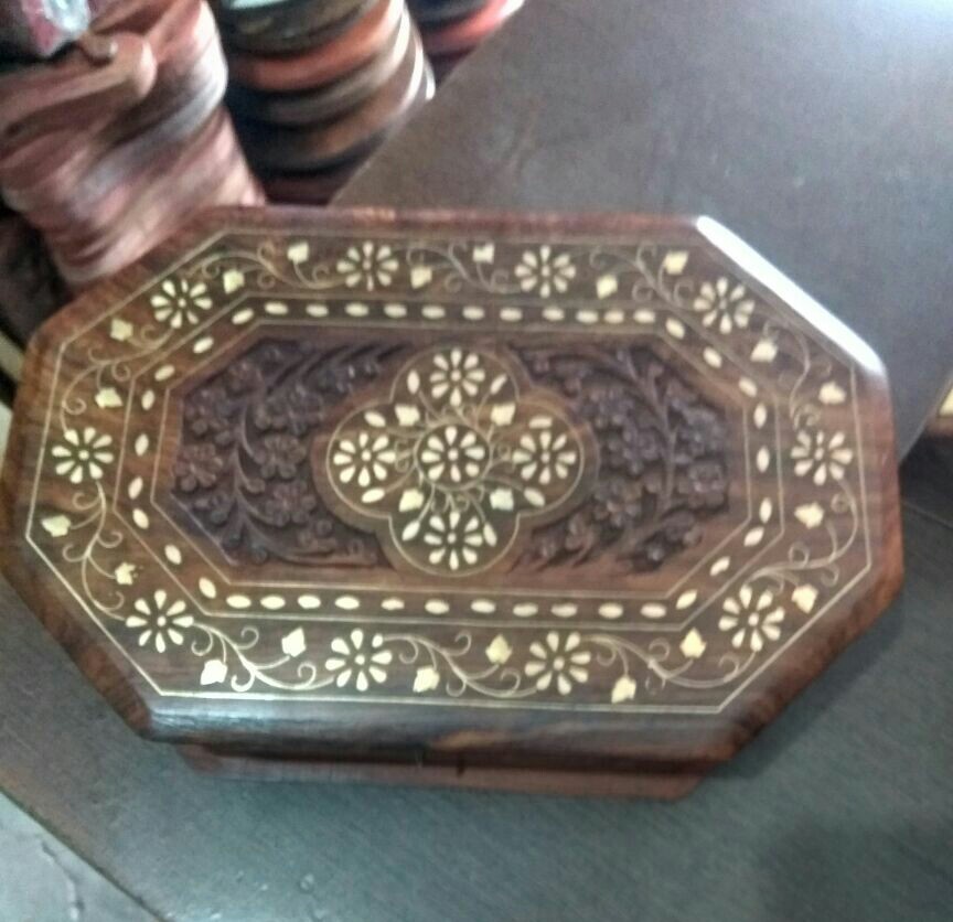 Brown Carving Wooden Jewelry Gift Box, For Home