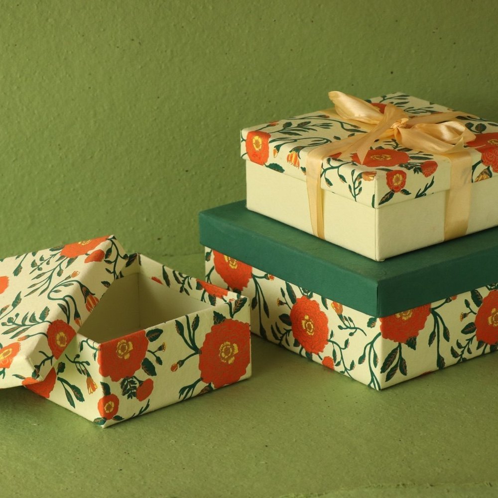 Flower Print Off White Printed Handmade Paper Boxes, Square