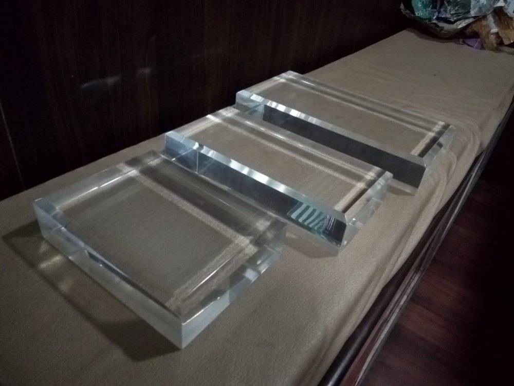 40 Mm Stand Acrylic blocks, For Optical, Size: Mix
