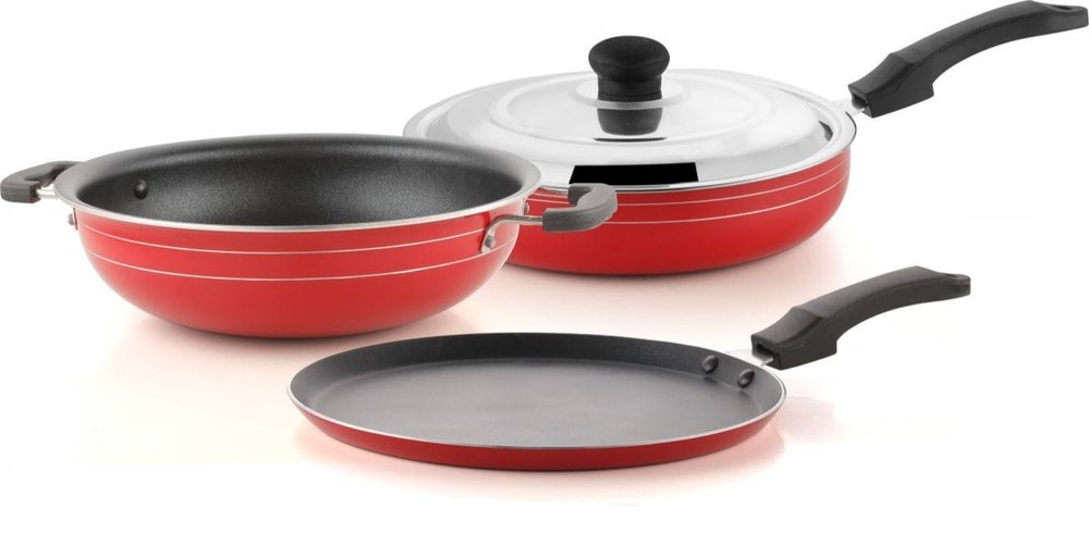 Polished Red And Black Kitchen Cookware Gift Set
