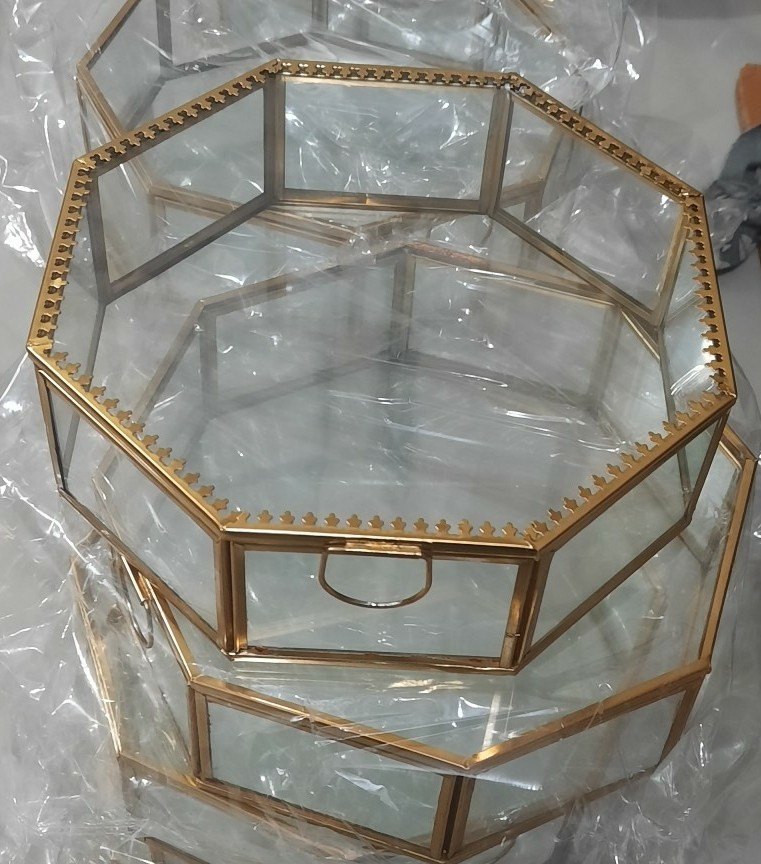 Maaz Collections Golden Wedding Classic Style Glass Hexagon Glass Container Box, For Gift, Size/Dimension: 7x7x2.5 Inches