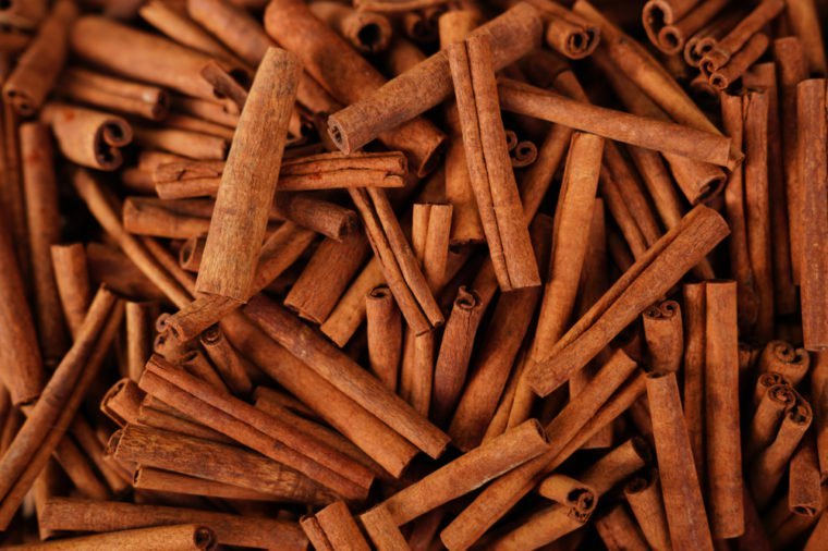 Cinnamon Stick, For Spices, Packaging Type: Packet