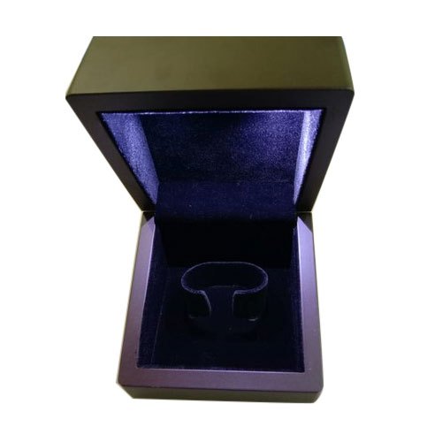 Green Wooden LED Bangle Box, Shape: Square, for Jewelry