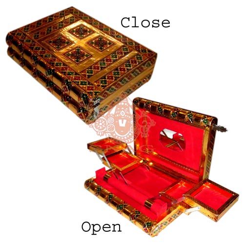 Sqaure Meena White Metal Jewellery Box