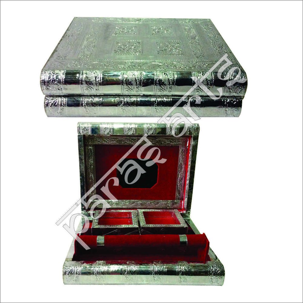 White Metal Antique Jewellery Box