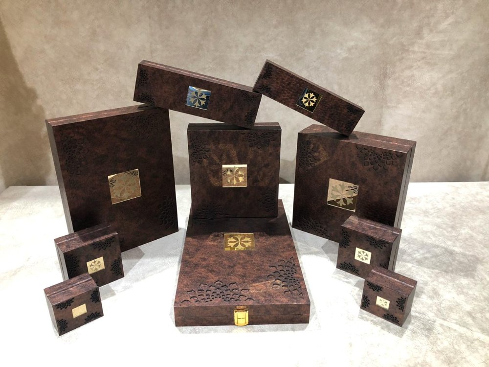 Rectangle Leather Copper Golden Chakri Jewellery Boxes