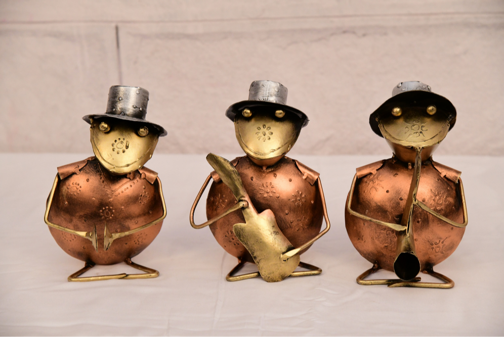 Iron Frog Musician Table Decor Set