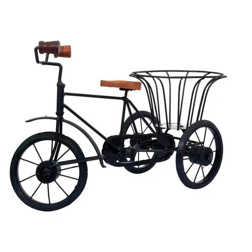 Painting Polished Metal Rickshaw Cycle