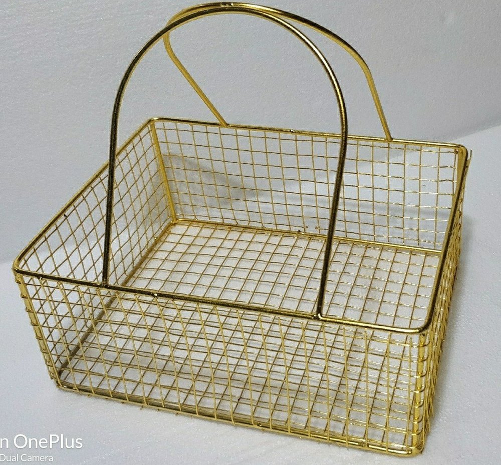 Gold Plated Metal Basket gift Hamper, Size/Dimension: 10x6 Inch