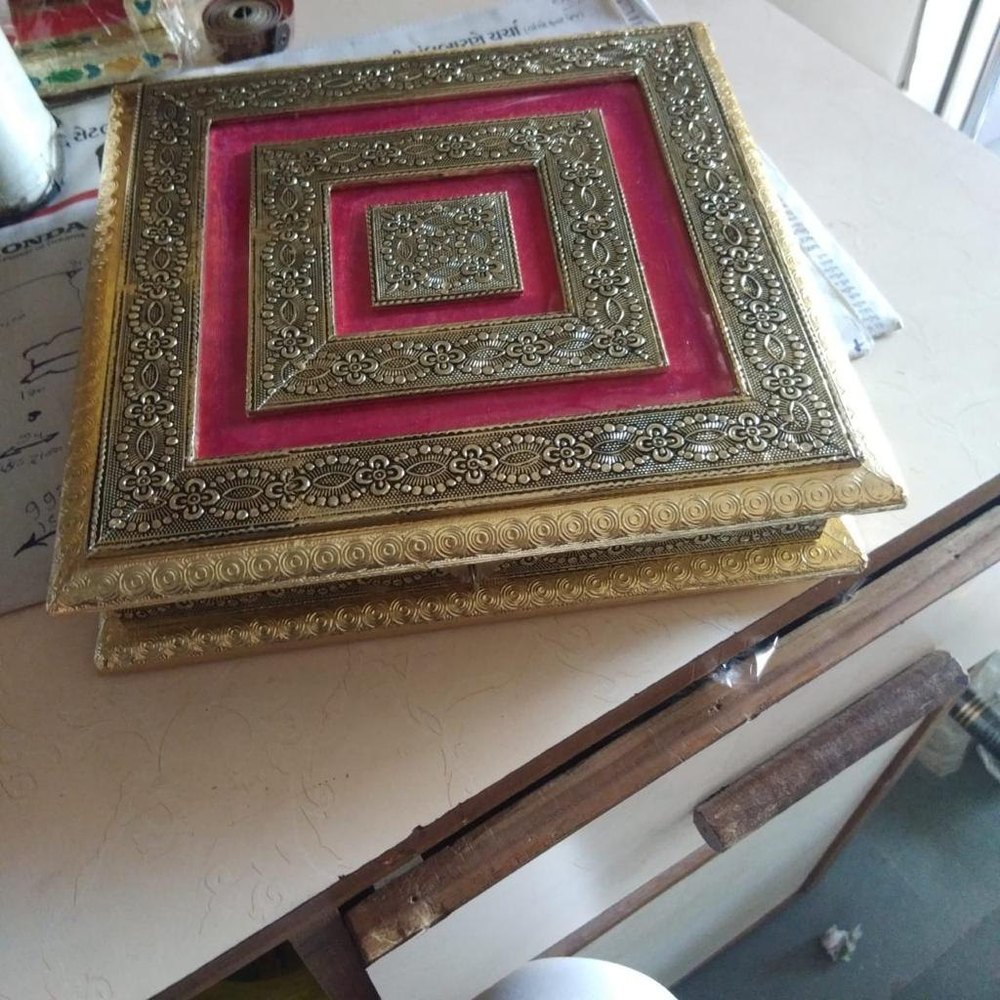 Golden Wood Gold Plated Dry Fruit Box, Size: 6*6 Inch