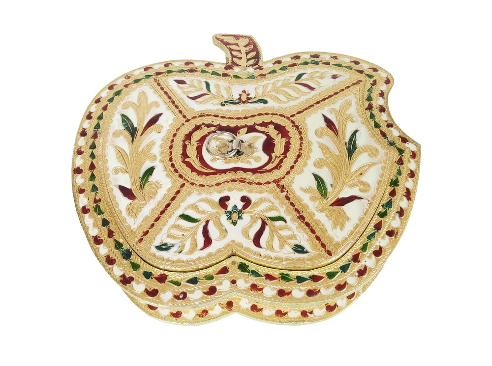 Multicolor Apple Shaped Wooden Meenakari Dry Fruit Box, Box Capacity: 250 gms