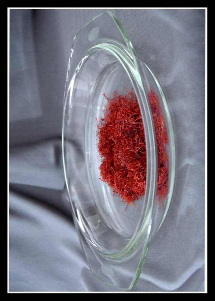 Kashmiri Saffron, Packaging Type: Plastic Box, 50 Gram