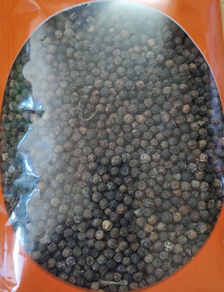 Whole Black Pepper Seeds
