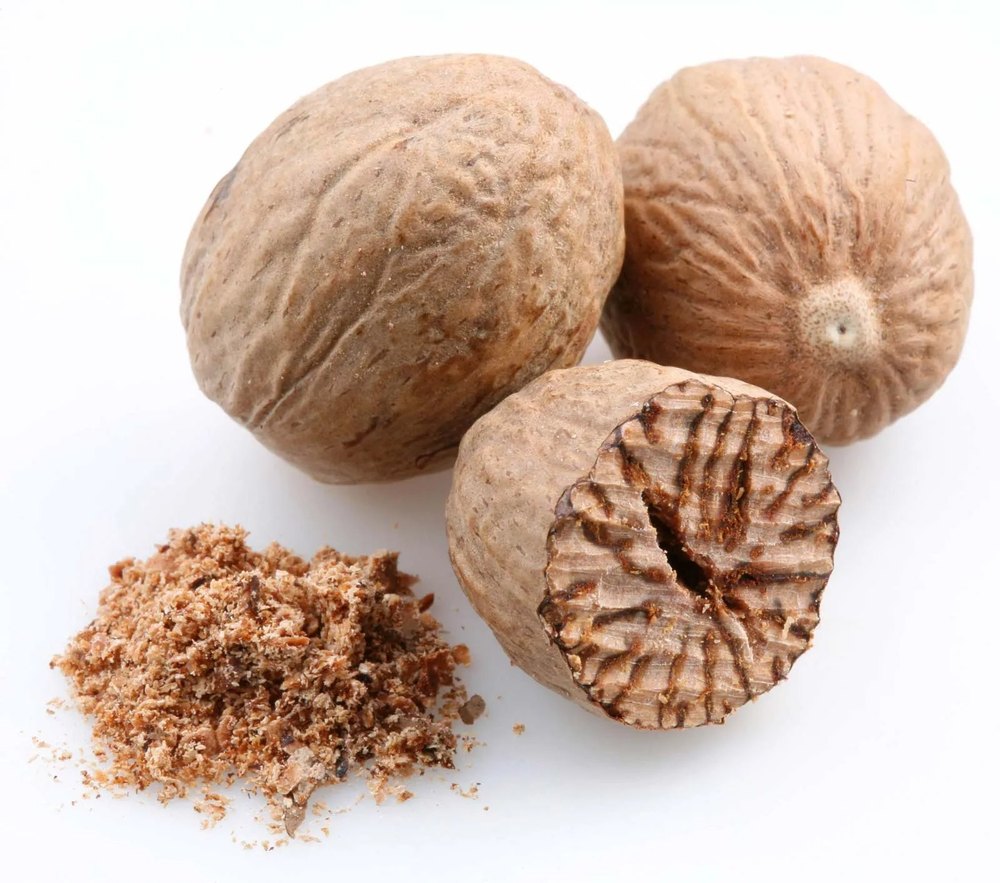 Whole Loose Dried Nutmeg