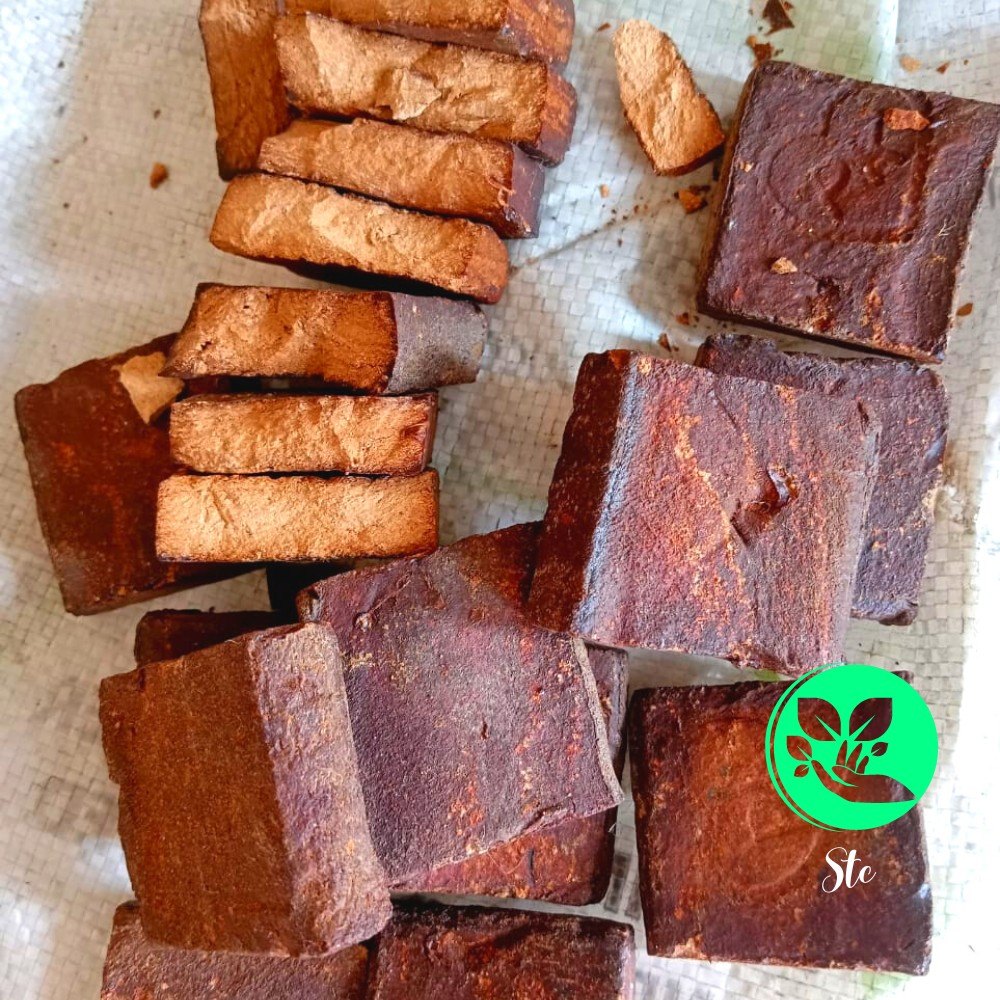 Cutch Blocks Catechu, Packaging Type: Wooden Box, Packaging Size: 25 Kg