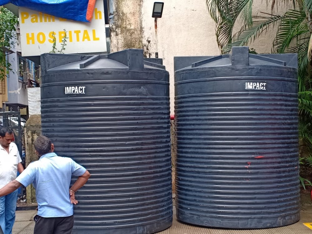 Black Plastic Impact Water Storage Tank