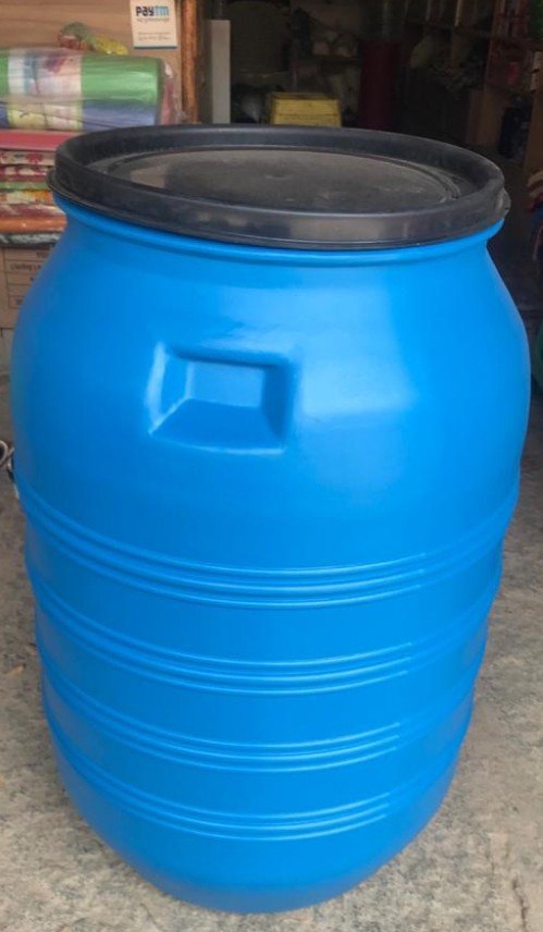 Blue Plastic Water Storage Drum, Capacity: 200-250 litres