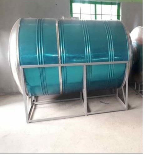 Stainless Steel Silver Horizontal Oil Storage Tanks, Storage Capacity: 2000L, Capacity: 1000 - 5000 L