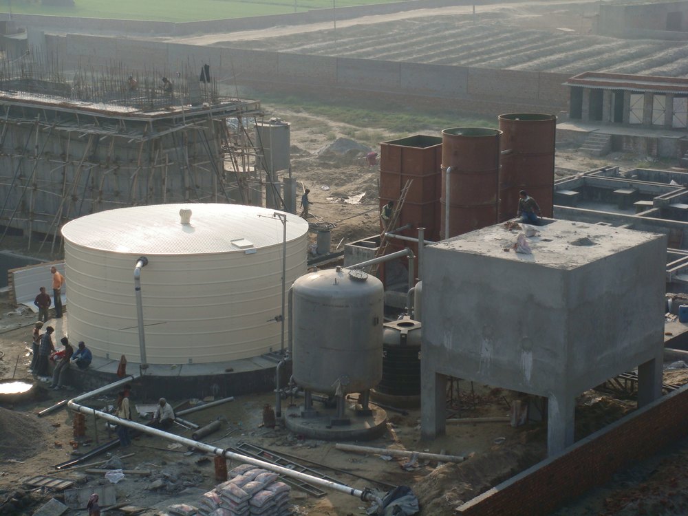 Steel Cream Overhead Water Storage Tank, Capacity: 30000L-5000000L