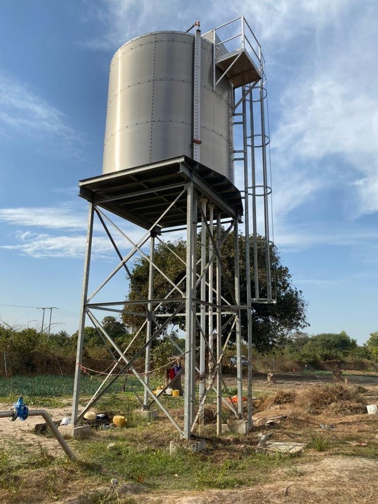 Metallic Silver Zincalume Steel Overhead Storage Tanks, Storage Capacity: 3000000L