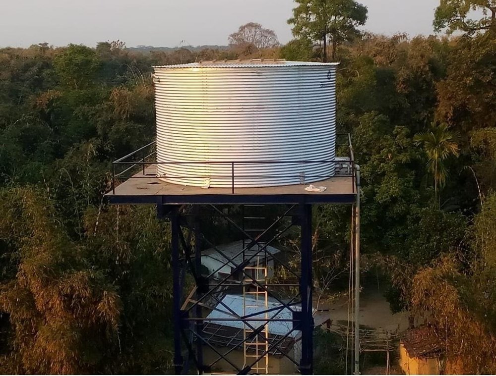 Silver Zincalume Overhead Water Storage Tank
