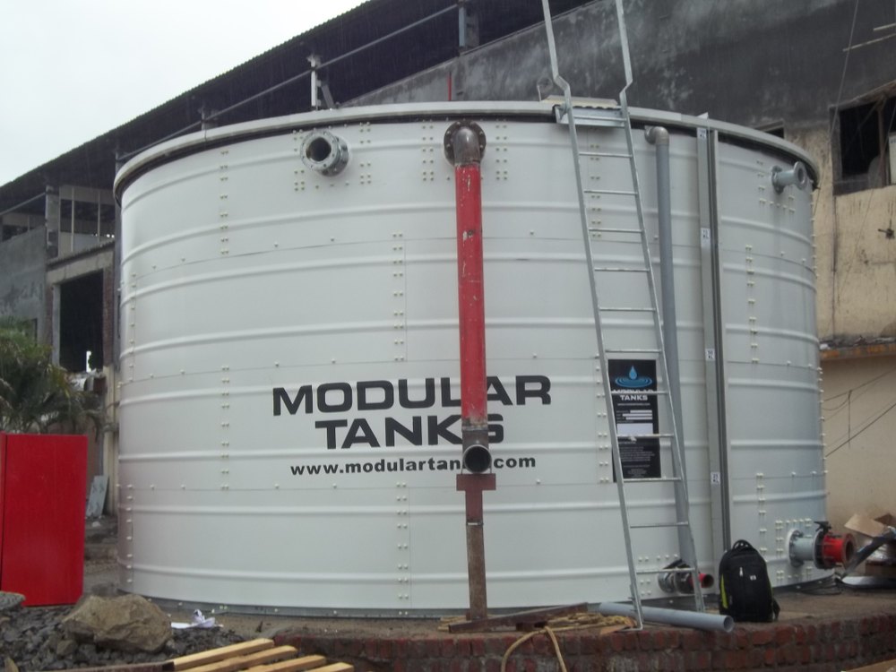 Steel Cream Zincalume Industrial Water Storage Tank, Capacity: 30000L-5000000L