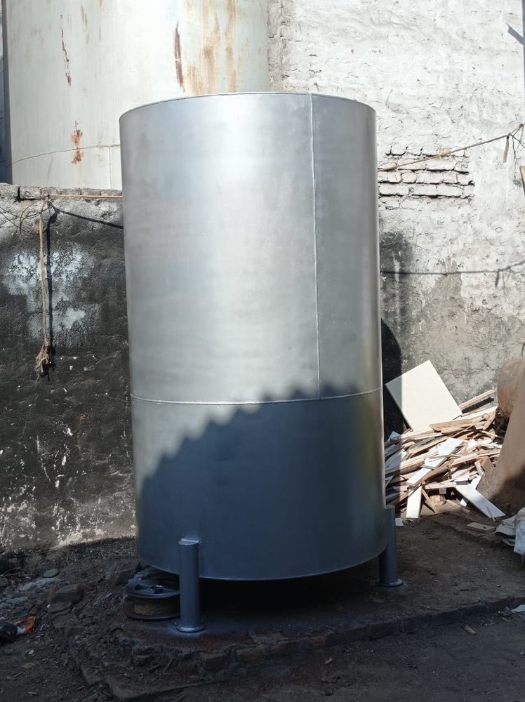 Metal Oil & Water Vertical Storage Tank