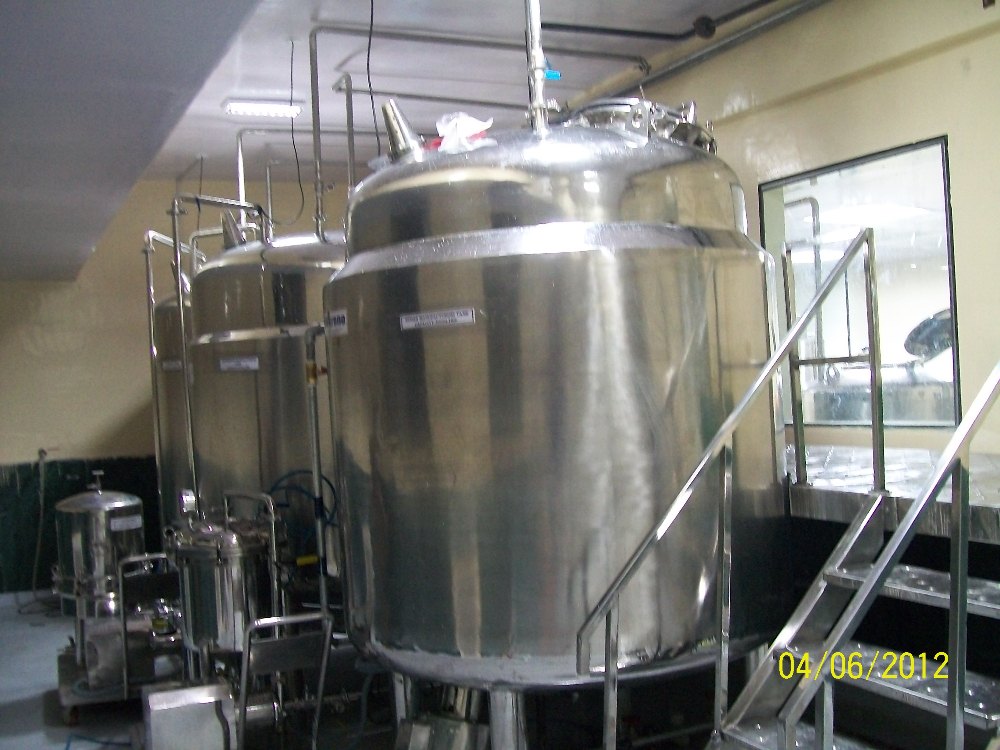 Water & Oil Stainless Steel Insulated Tank, For Industrial, Storage Capacity: 100 - 10KL