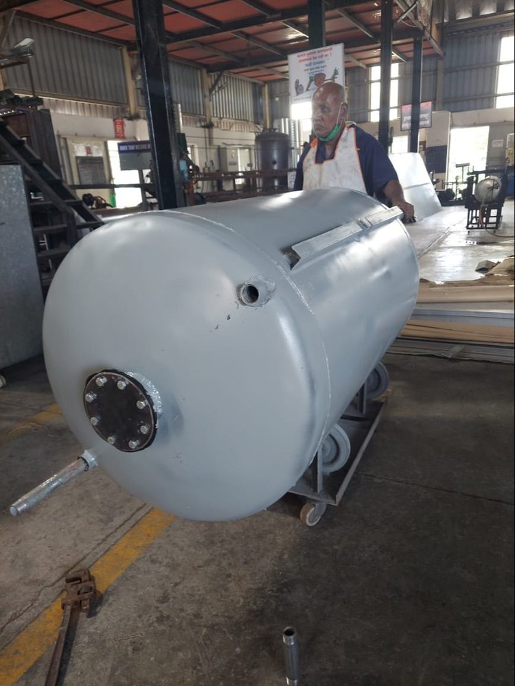 Water Heatpump Insulated Tanks, Storage Capacity: 2000L