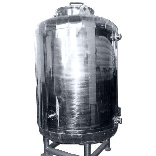 SS Distilled Water Storage Tanks